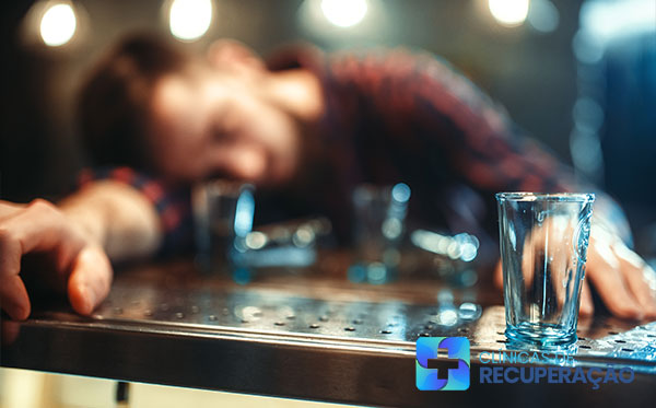 Clínica de Reabilitação para Alcoólatras de Itajaí - SC - Alcoolismo tem Tratamento 