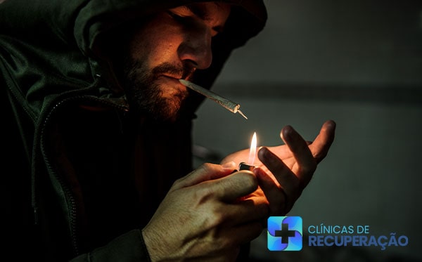 Usuário de Droga de Itajaí - SC - Internação e Tratamento em Clínica de Reabilitação 